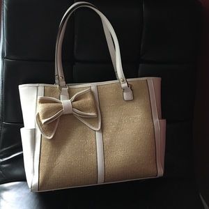 Straw/white Jessica Simpson purse