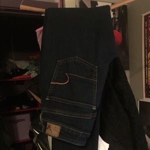 AMERICAN EAGLE JEANS! BARELY WORN!! SIZE 8