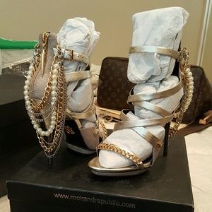 Rock & Republic Romy Gold Chain Heels Size 8 - NEW
