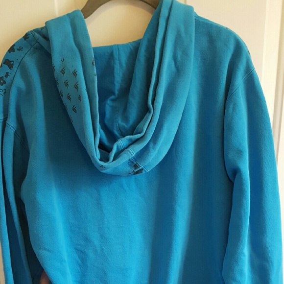 Fox - Picture 2 of 2