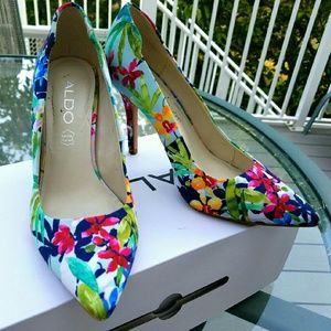 ALDO Heels - Tropical Print - Size 6 1/2