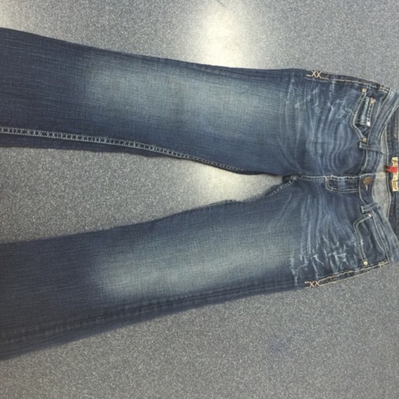 Reserved for 7-13 shipping BKE 28x33 1/2