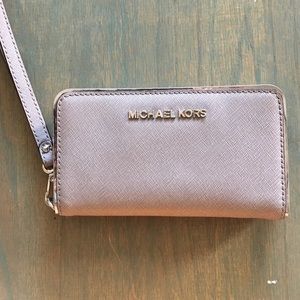 Michael Kors wristlet