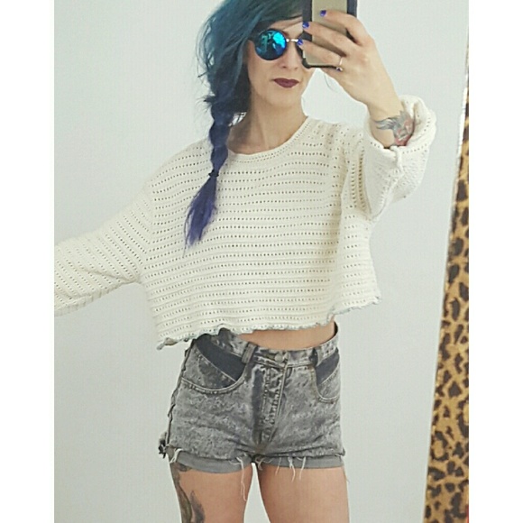 Upcycled remade cream eyelet cropped sweater Large - Picture 2 of 4