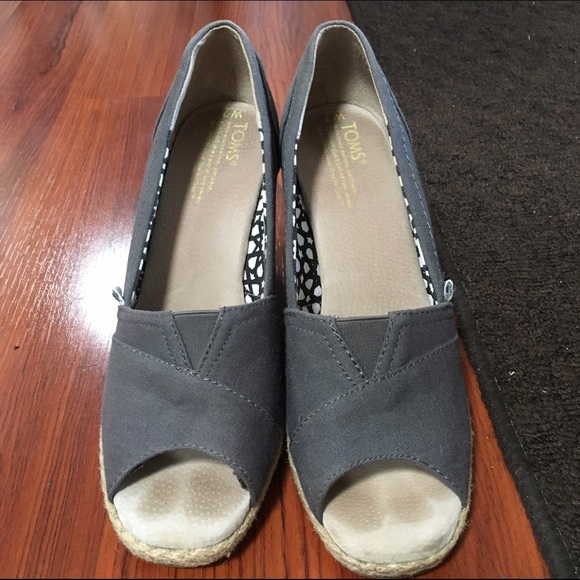 Toms Wedges