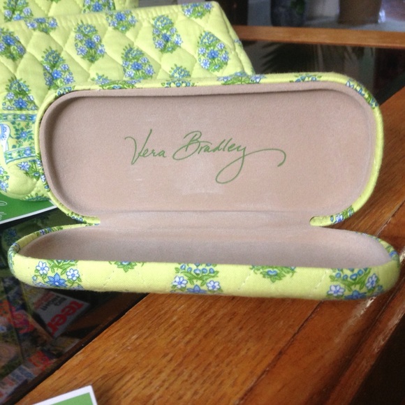 Vera Bradley Set (will sell pieces separately!) - Picture 3 of 3