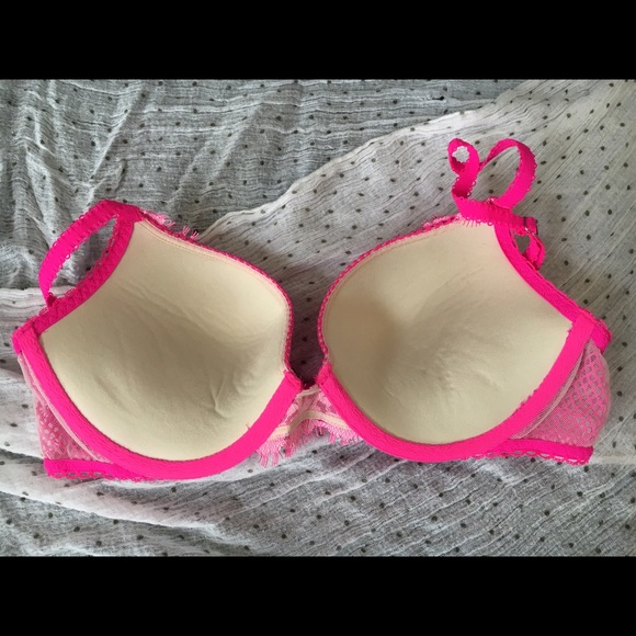 Victoria's Secret Bra - Size 36B - Picture 2 of 4