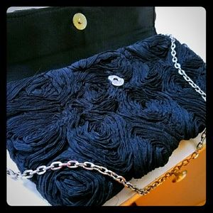 White House | Black Market Clutch w/Silver Chain