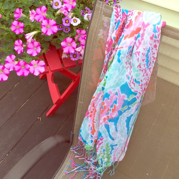 Lilly Pulitzer Accessories - Flash Sale! Lilly Pulitzer "Let's Cha Cha" Scarf