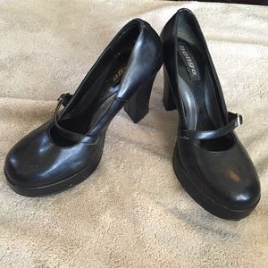 Black Bongo Mary Jane Chunky Pump