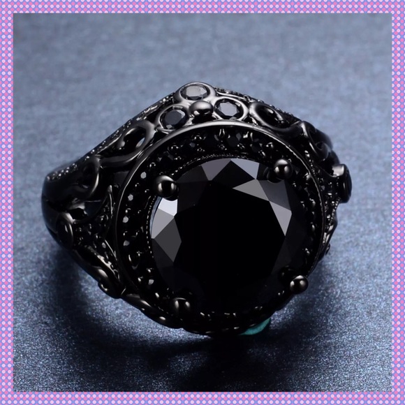 🖤Black Cubic Zirconia Stone Ring🖤SIZE 5🖤 - Picture 2 of 4