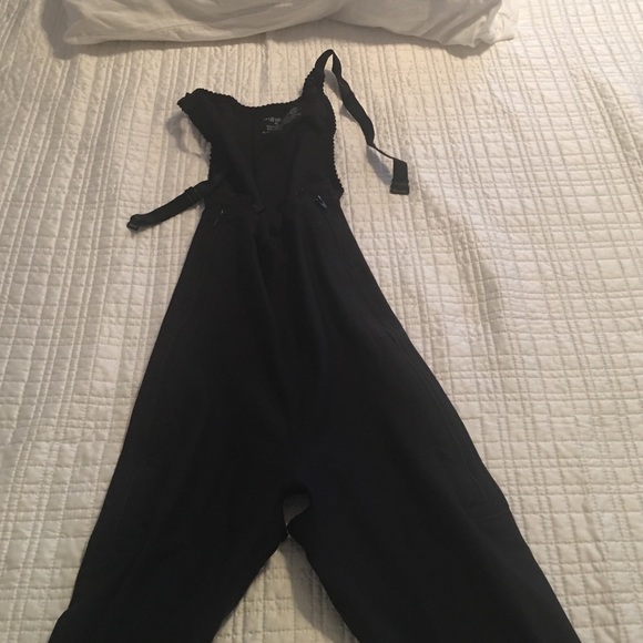 Full Body shaper. Great after surgery Spanx.