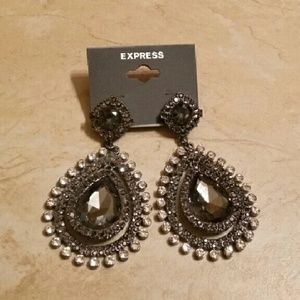 NWT Express rhinestone and gunmetal earrings