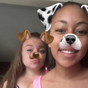 Meet your Posher, Shakia