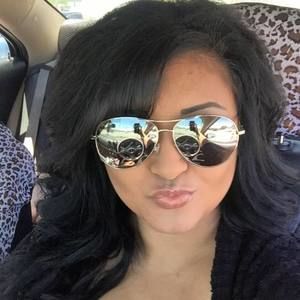 Meet your Posher, Lydia