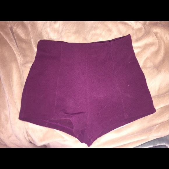 Maroon high-waist spandex