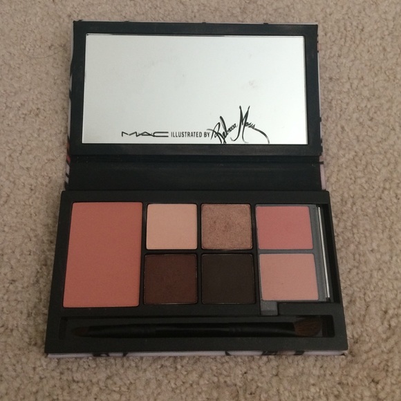 Mac kit by Rebecca Moses