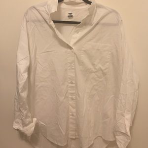 WHITE BUTTON DOWN