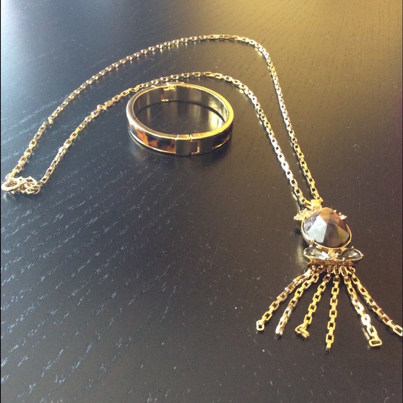 ❌SOLD❌Matching Tortoiseshell print necklace and br