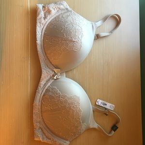 Victoria's Secret Body by Victoria Bra