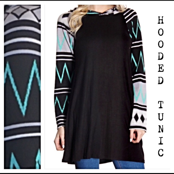 Tops - Hooded Fun Flowy Tribal Sleeve Tunic Top Small