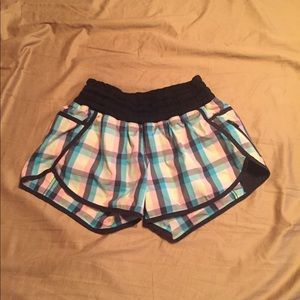 LULU LEMON ATHLETIC SHORTS!!!