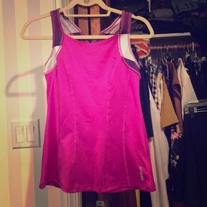 NWOT reebok activewear top with built in bra
