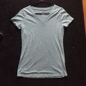 V-neck t-shirt
