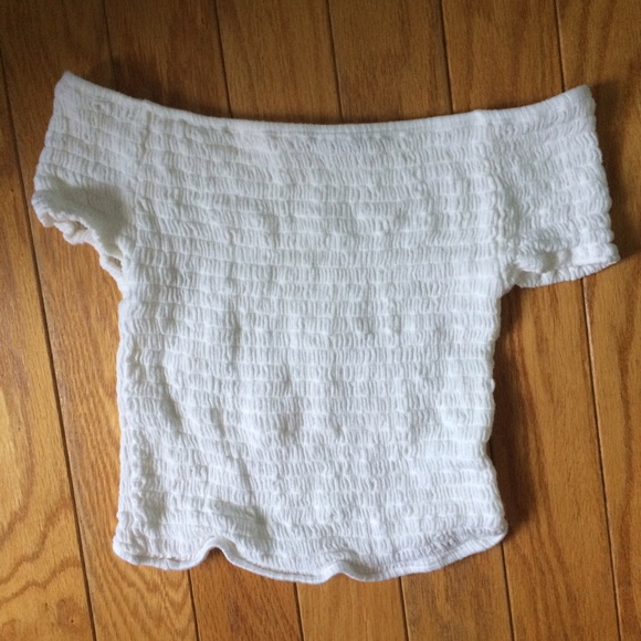 SOLD! NWOT Brandy Melville Charlene Top - Picture 3 of 4