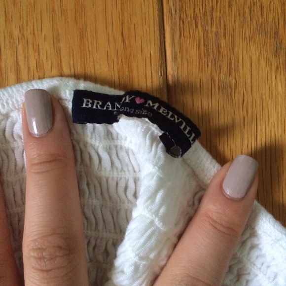 SOLD! NWOT Brandy Melville Charlene Top - Picture 4 of 4