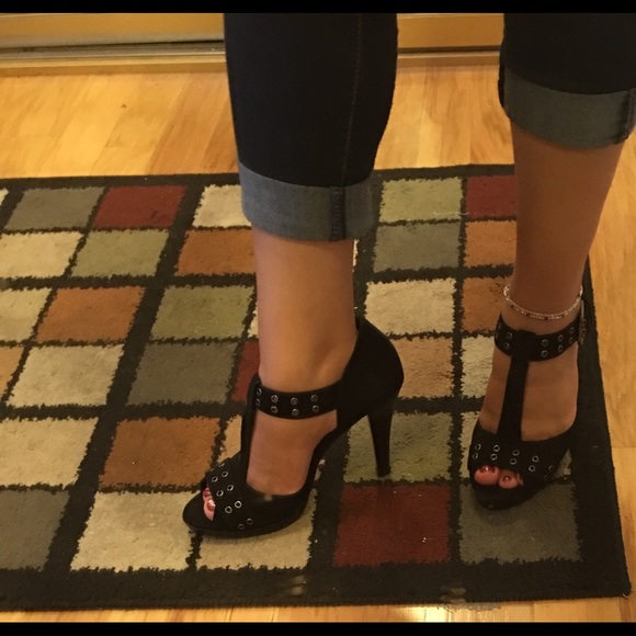 New Nine West Black Beauties! - Picture 2 of 4