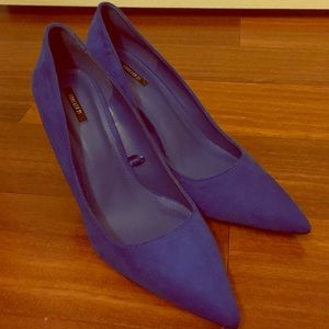 Blue faux suede heels