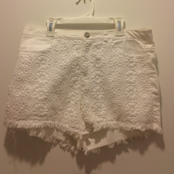 highwaisted white denim shorts