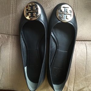 NWOT Tory burch reva flats