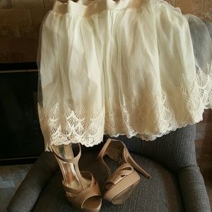 Cutest skirt in the world! Look at the detail!