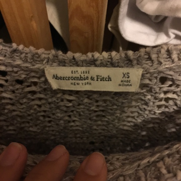 Abercrombie sweater - Picture 2 of 2