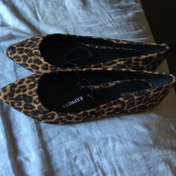 Leopard flats