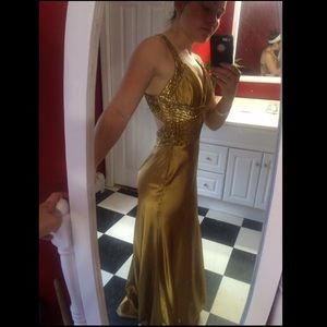 Golden gown/prom dress