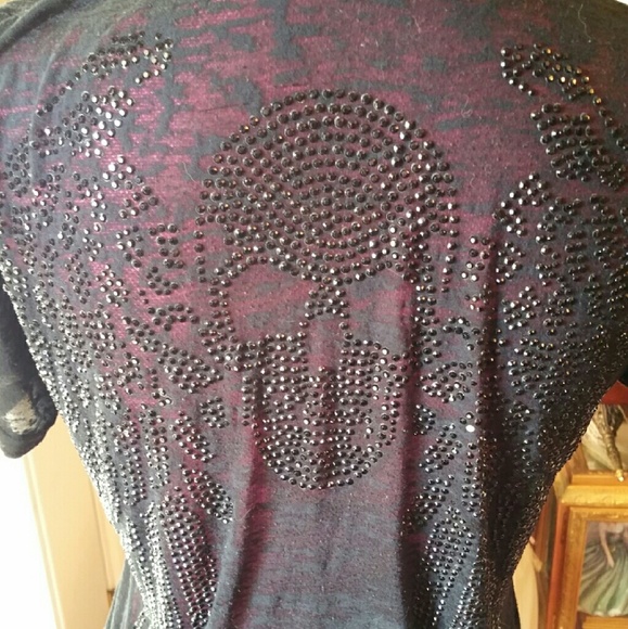 Sinful V-neck Burnout tee