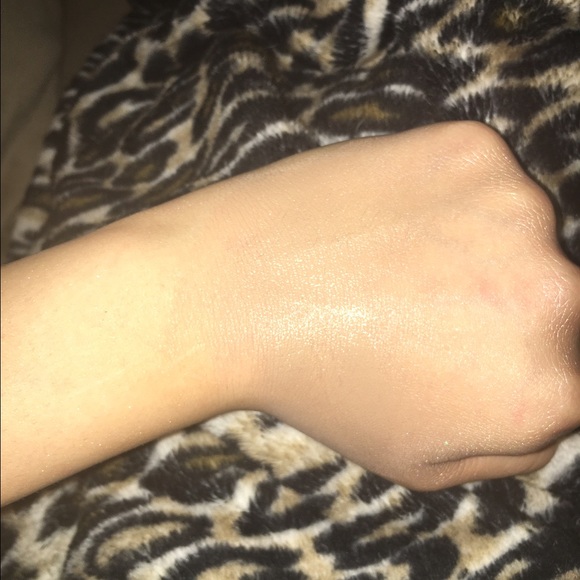 Homemade Lightweight Foundation - Picture 3 of 4