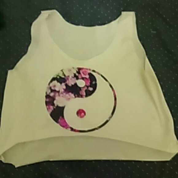 Ying yang crop top - Picture 1 of 1