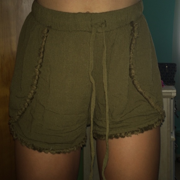 NWOT Flowy Earth Green shorts - Picture 2 of 4