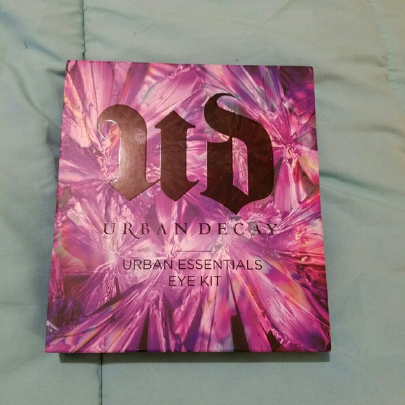 Urban Decay Eye Essentials Kit