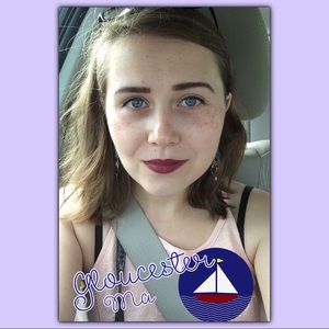 Meet your Posher, Hannah