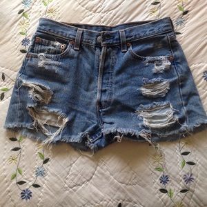 High waisted Levi's shorts