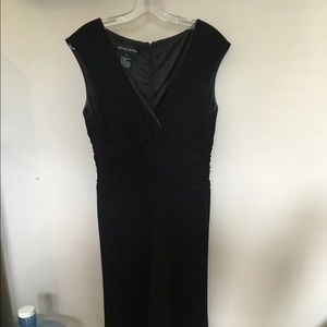 Jones New York Dress. Size 12. Perfect LBD👠