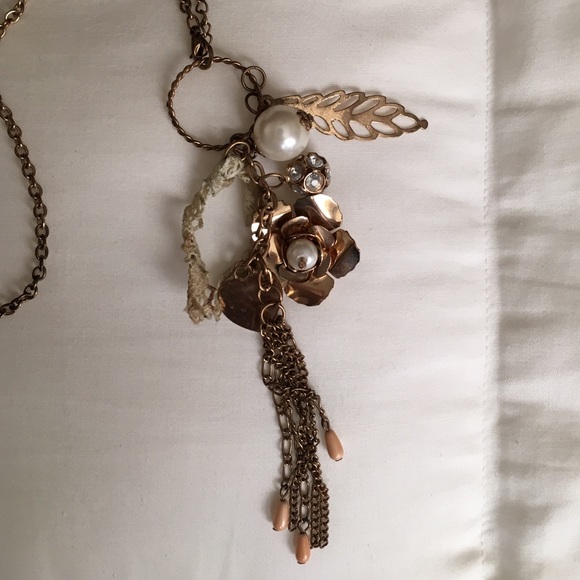 Long necklace - Picture 2 of 4