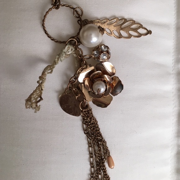 Long necklace - Picture 4 of 4