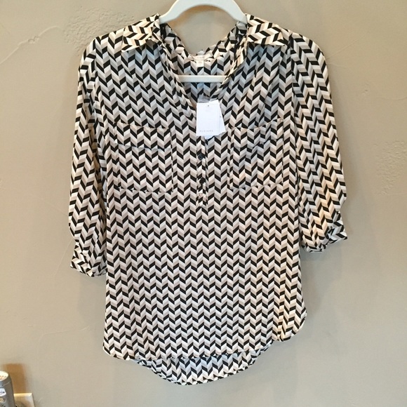 Chevron top