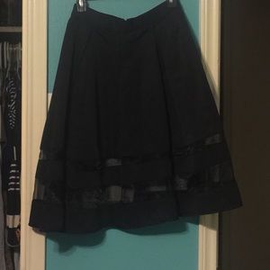 Black Flowy structured skirt